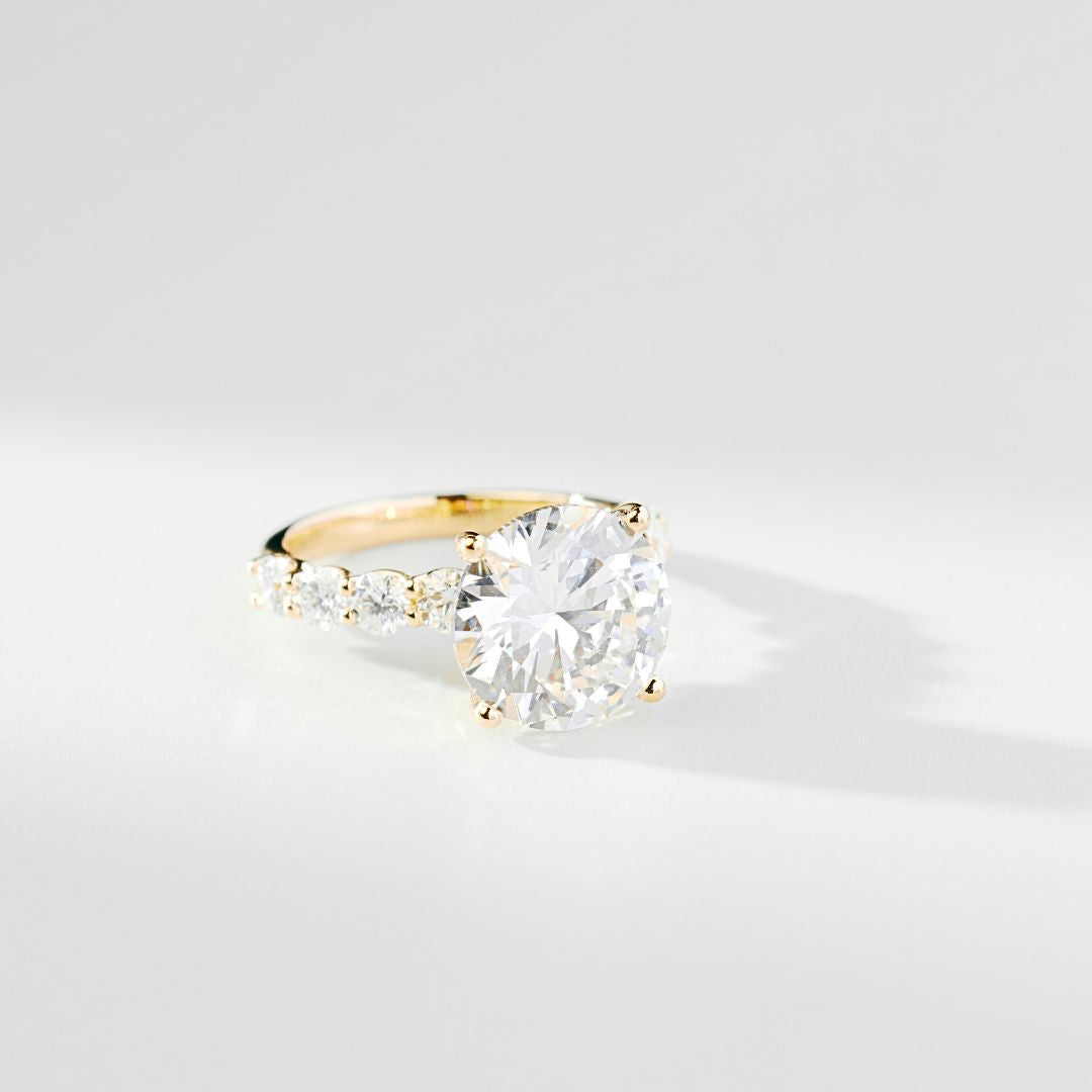1 Carat 1 Line Half Eternity Ring/Round