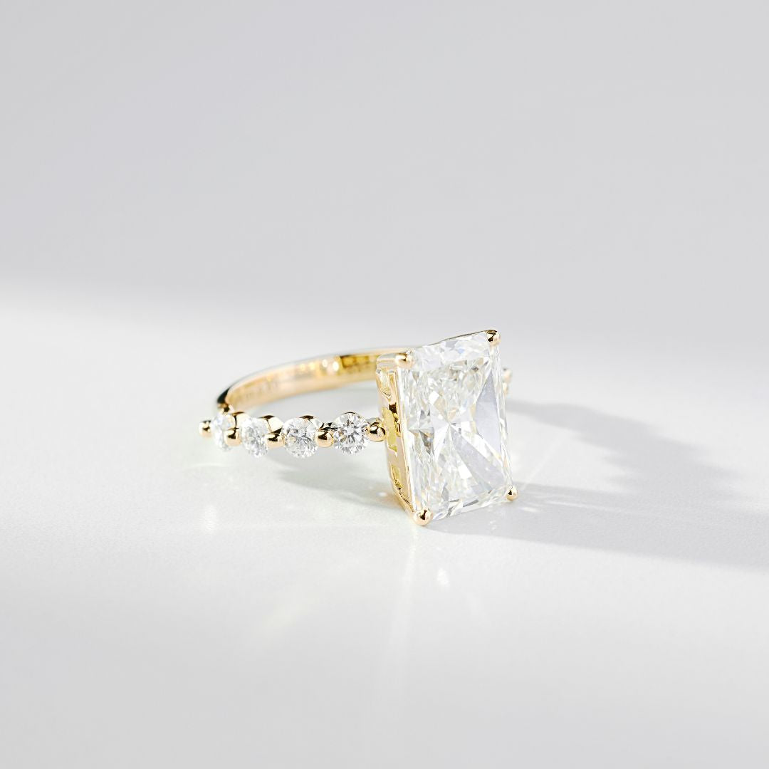1 Carat 1 Line Half Eternity Ring/Round