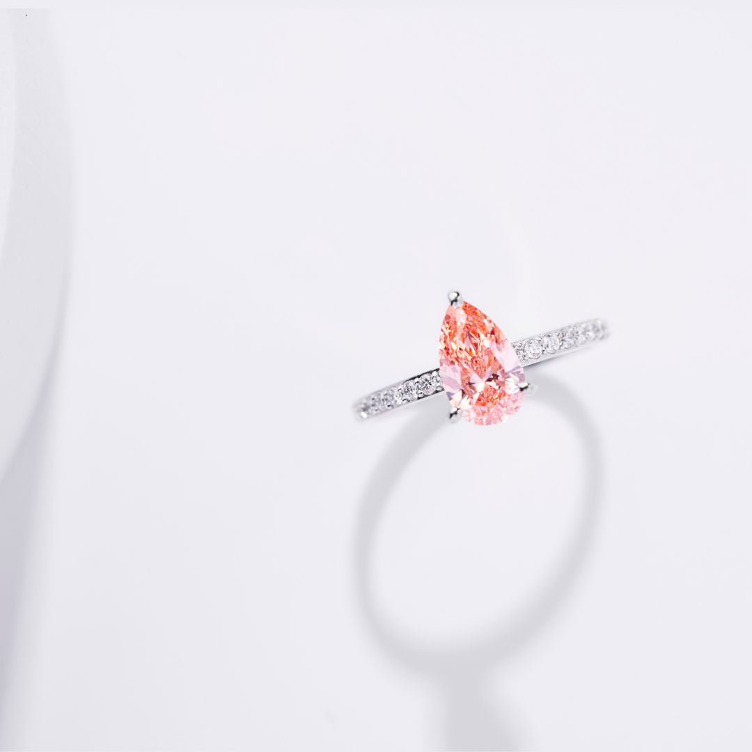 1カラット1ラインハーフエタニティリング/ピンクペアシェイプ