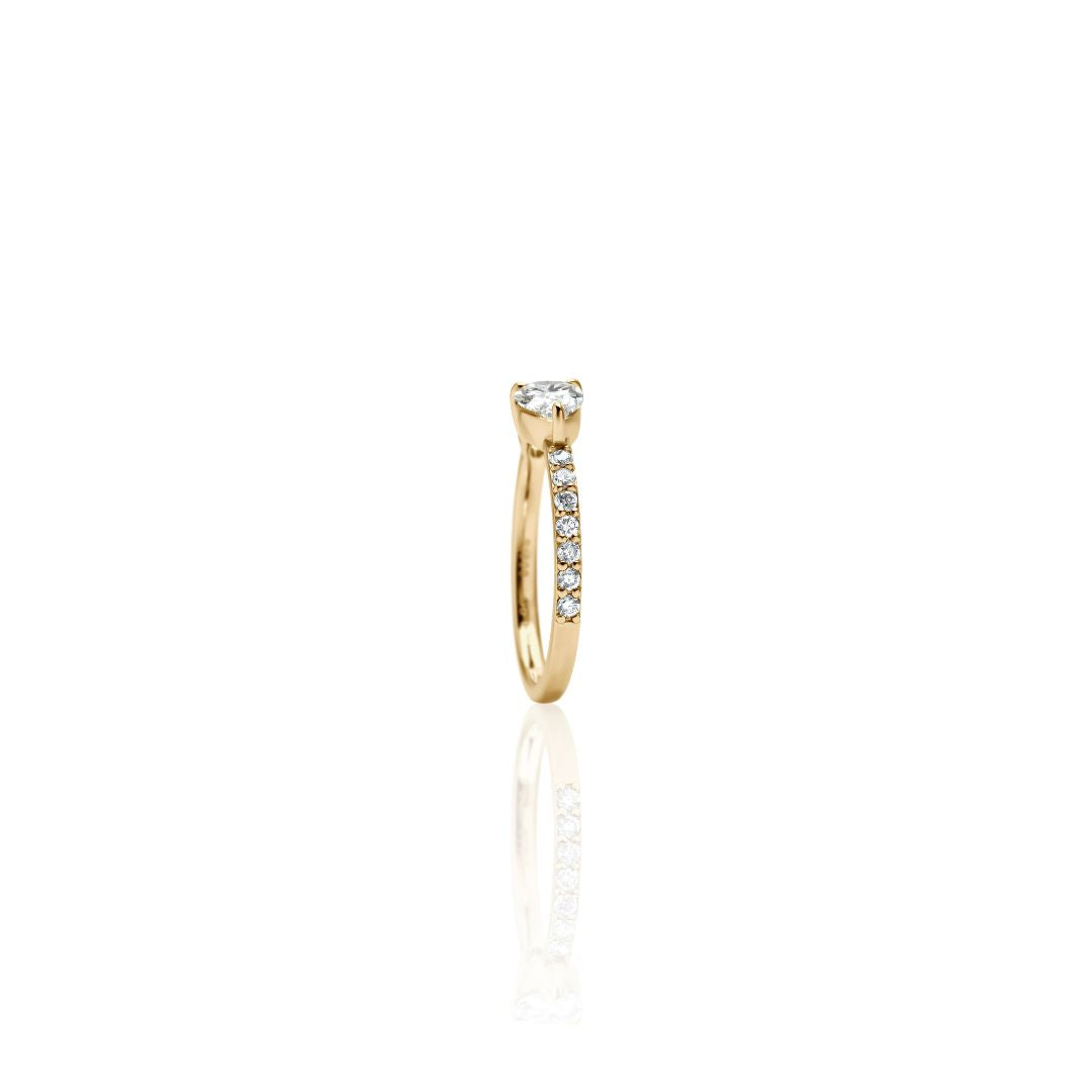 1 Carat 1 Line Half Eternity Ring/Pear Shape