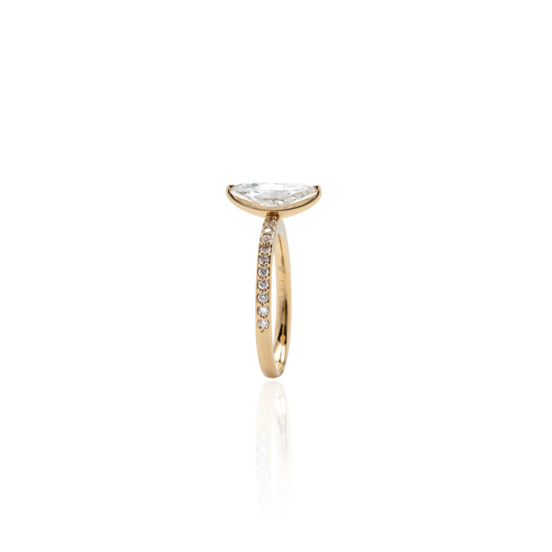 1 Carat 1 Line Half Eternity Ring/Round