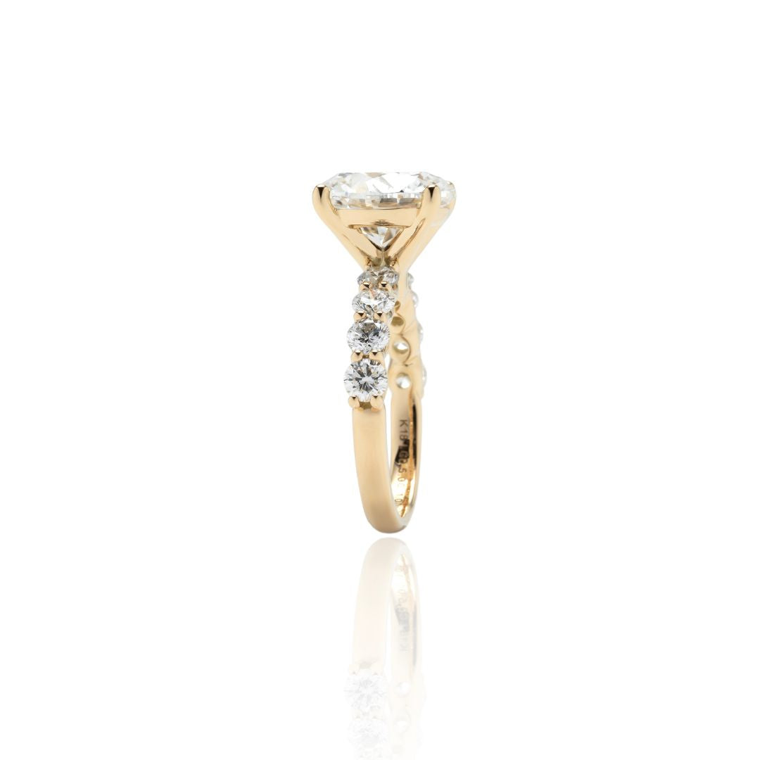 1 Carat 1 Line Half Eternity Ring/Round