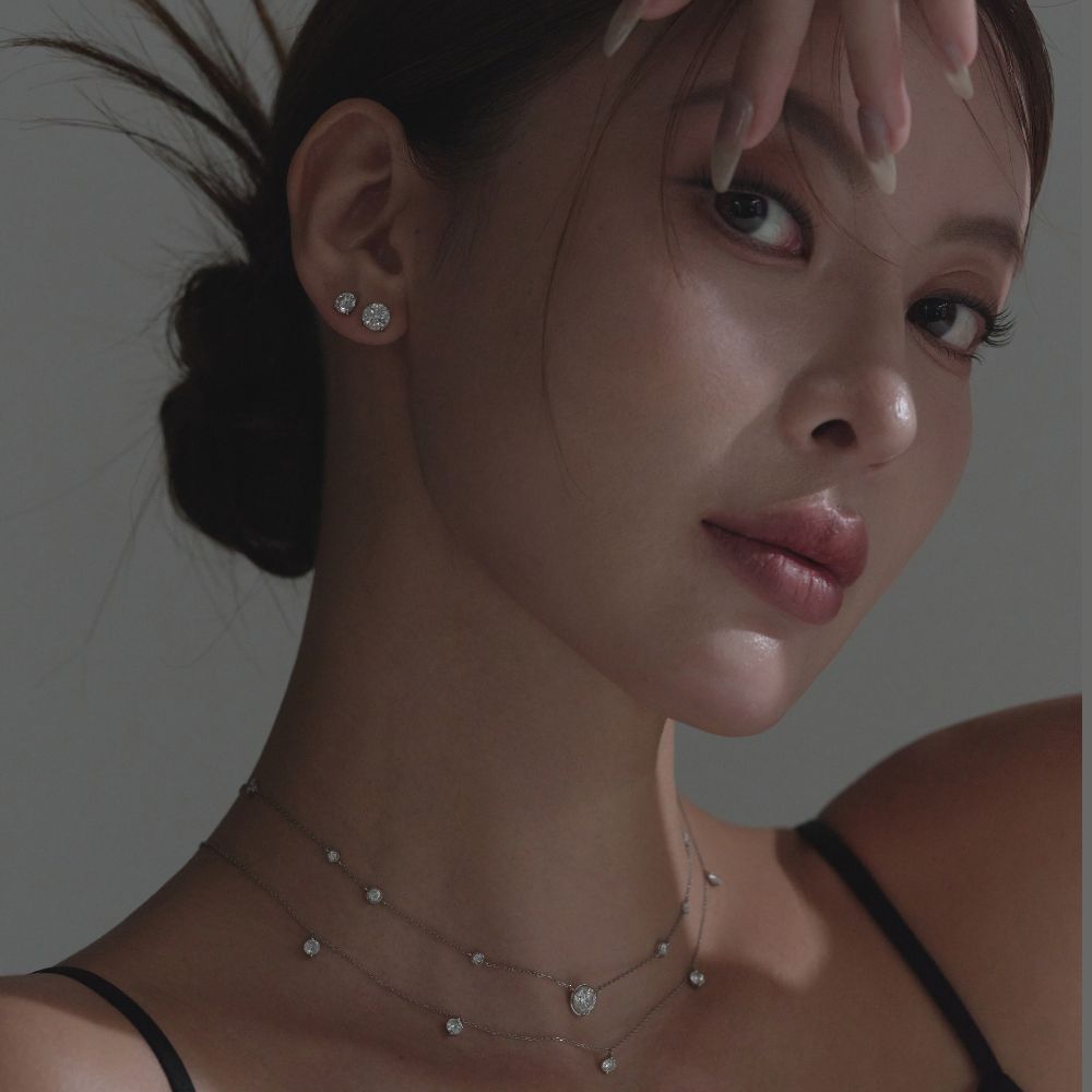 1 Carat Diamond Necklace/Emerald Cut