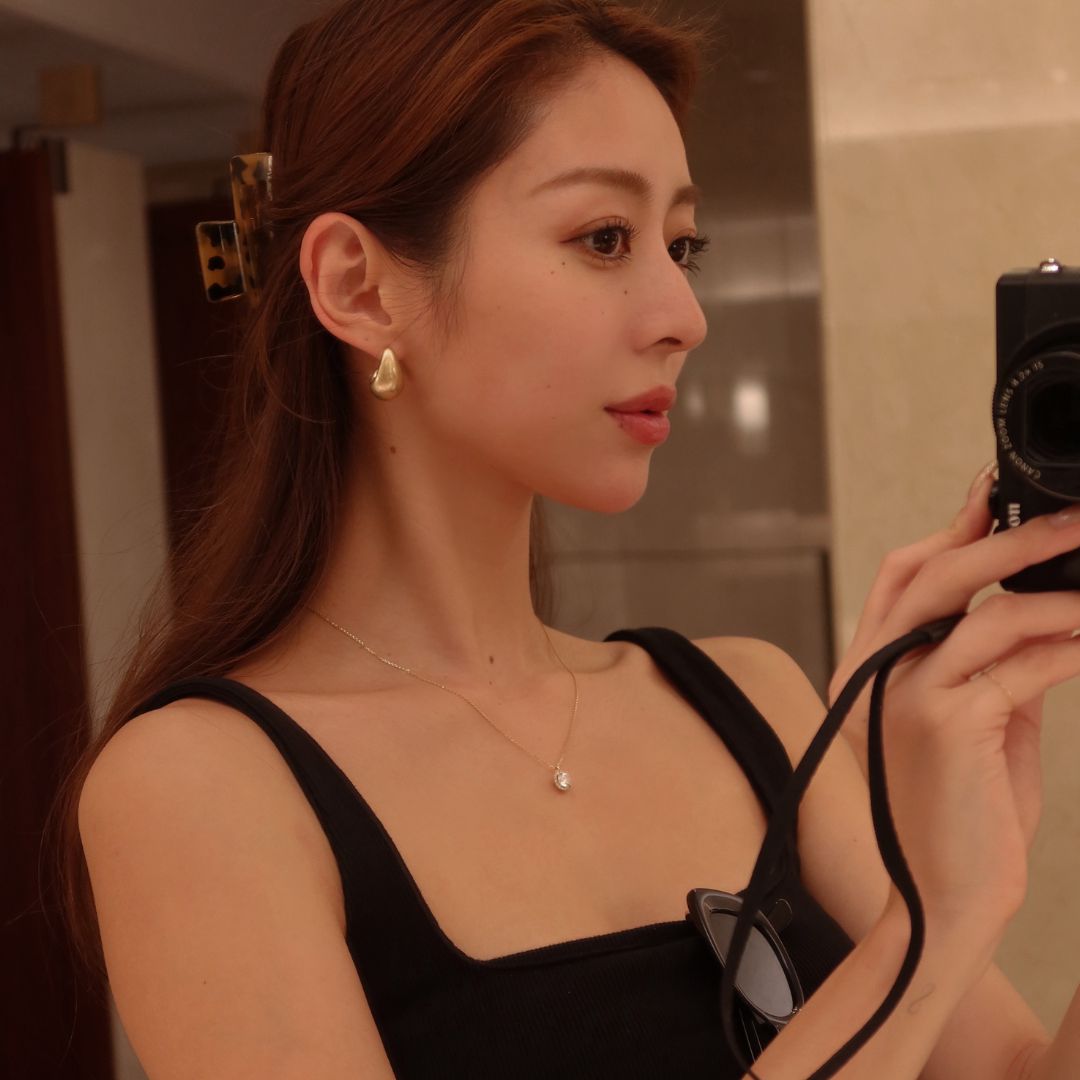 1 carat diamond necklace/round