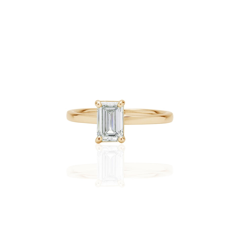 1 carat diamond ring/emerald cut