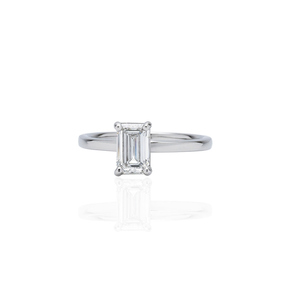 1 carat diamond ring/emerald cut