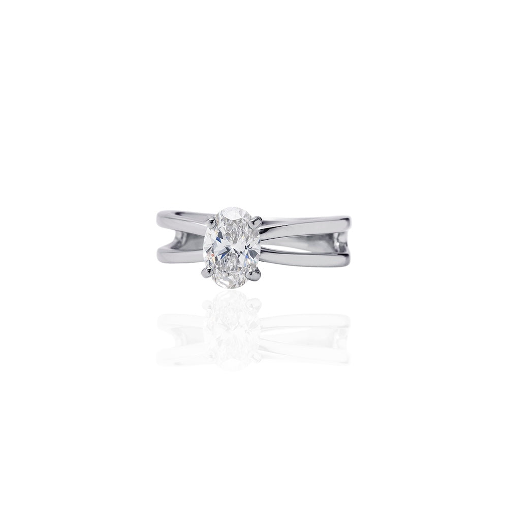 1 carat diamond 2 line ring/oval
