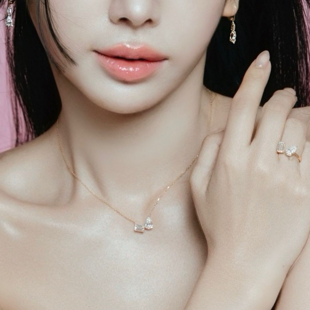 1カラットペアシェイプピアス(トータル2.6カラット)