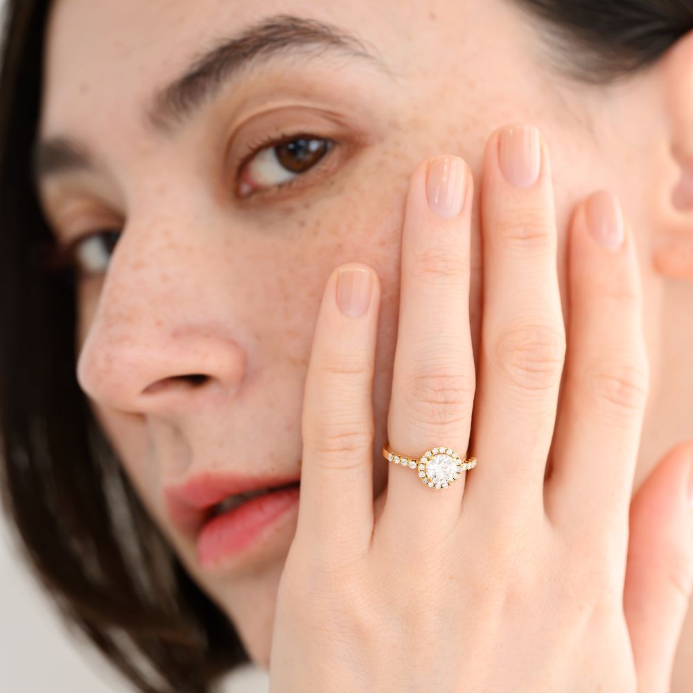 1 Carat 1 Line Half Eternity Ring/Round 
