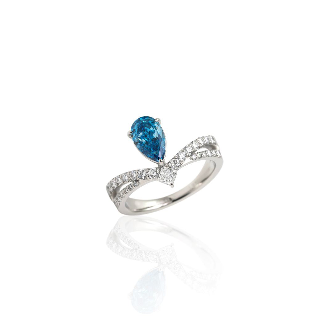 1 Carat 1 Line Half Eternity Ring/Pear Shape 