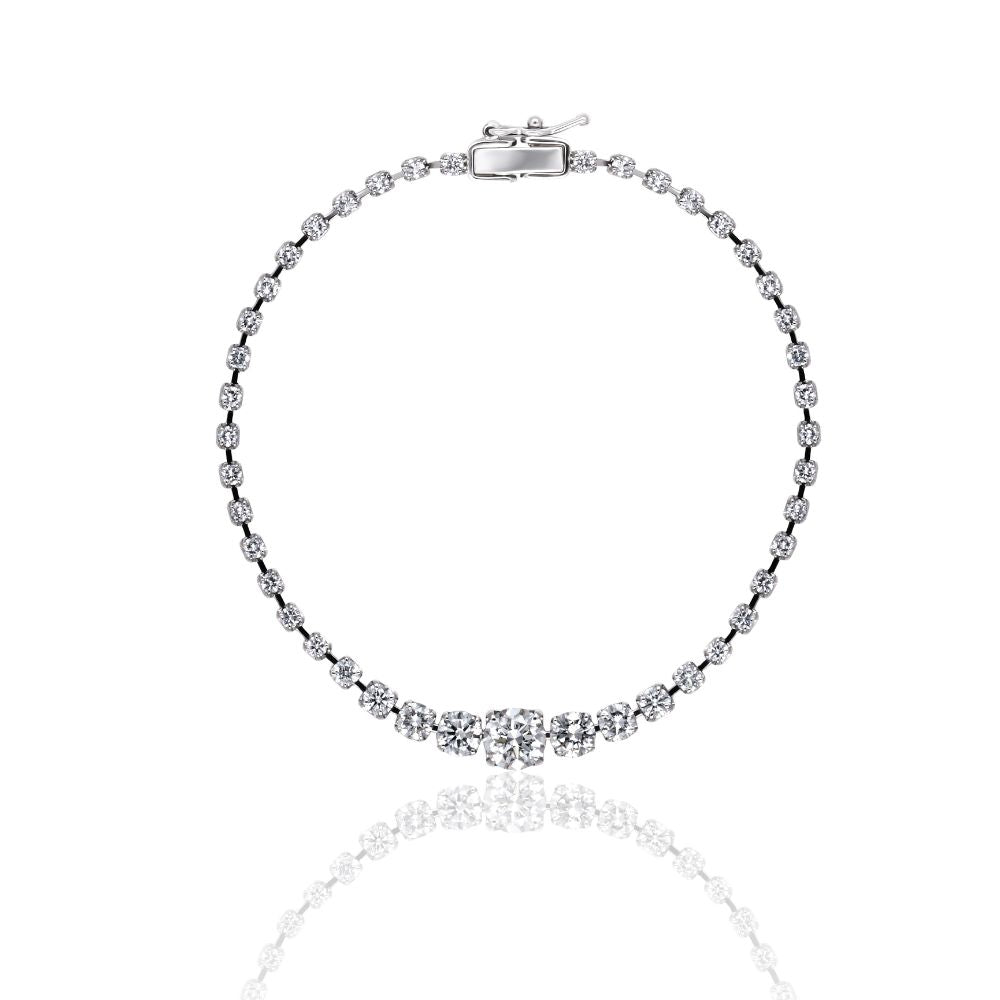 ２カラット テニスブレスレット （センター0.5カラット）