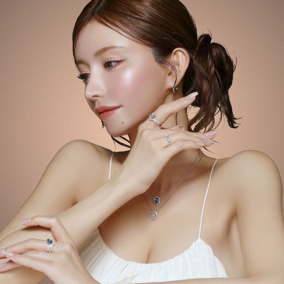 1 Carat 1 Line Half Eternity Ring/Pear Shape 