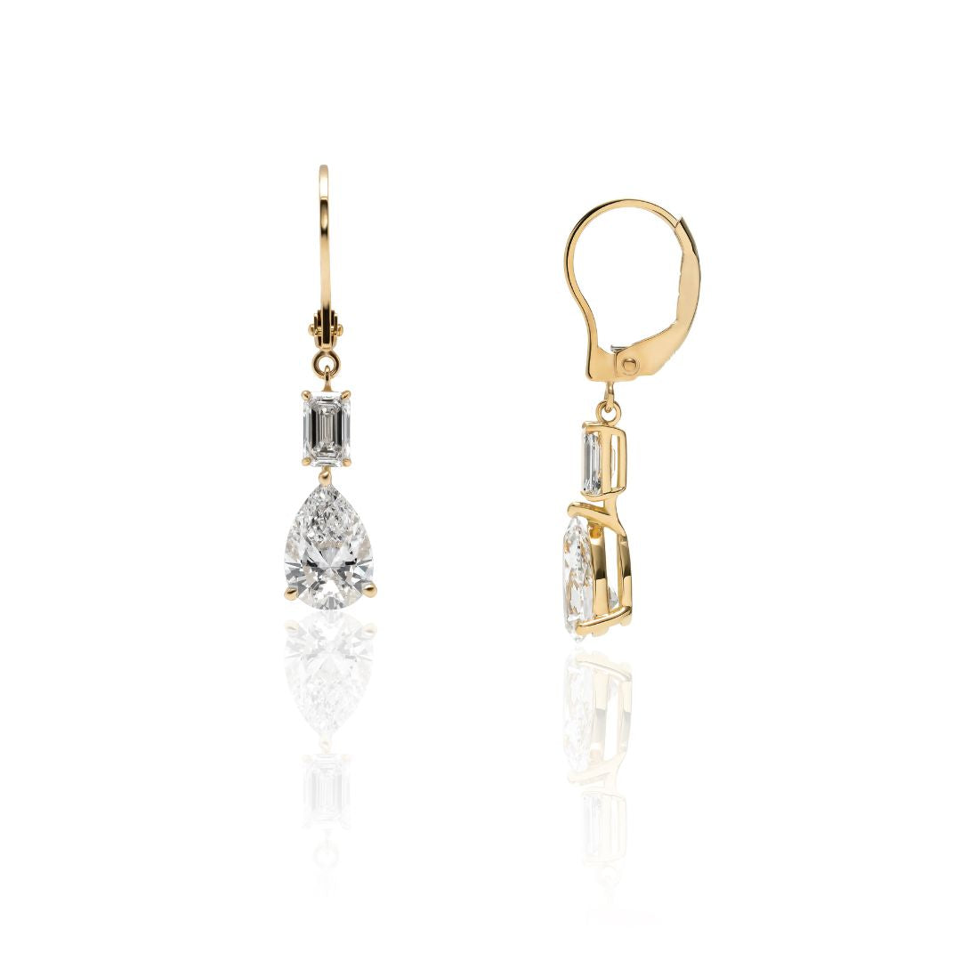 １カラットペアシェイプピアス（トータル2.6カラット）