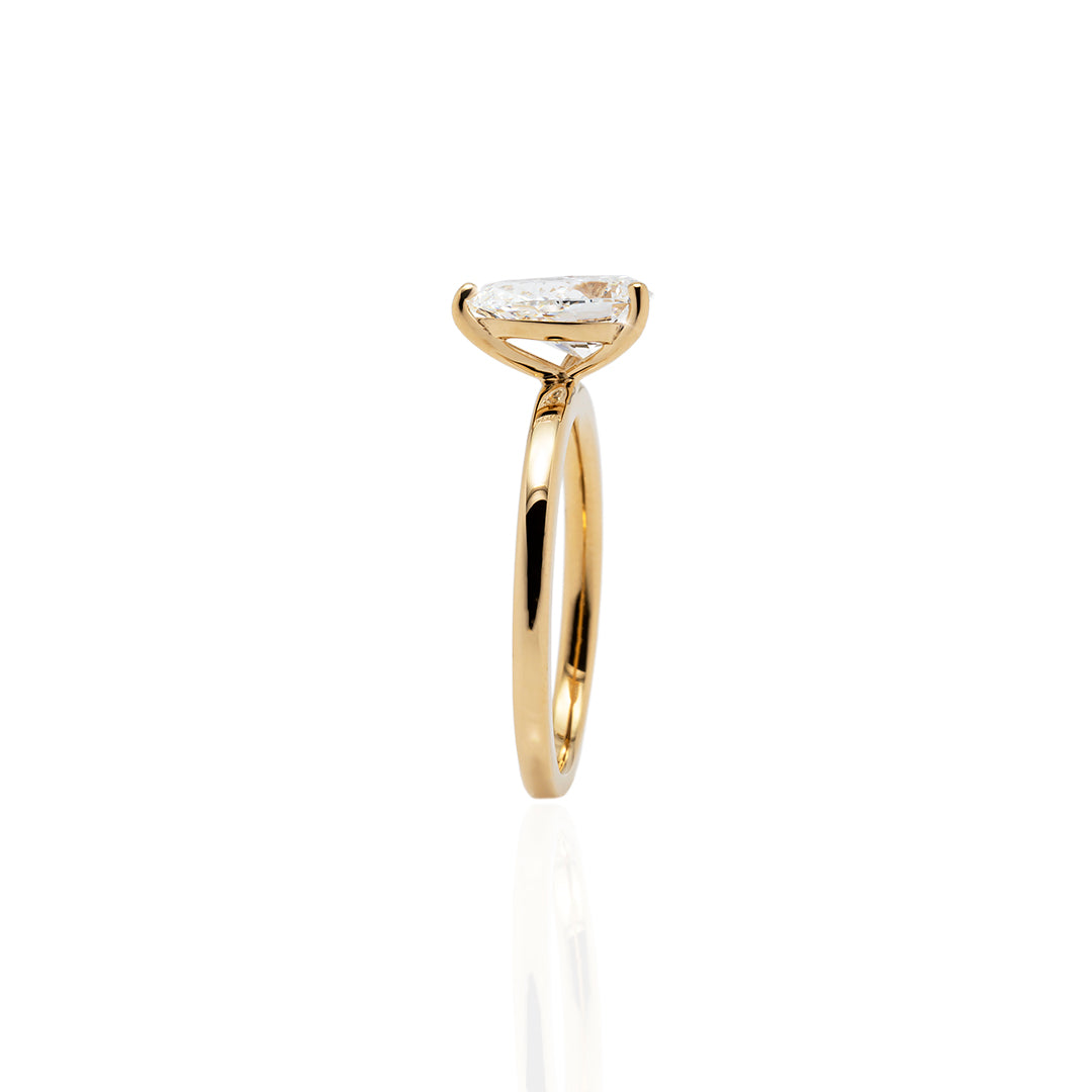 Emily Ring / 1 Carat Pear Shape Ring